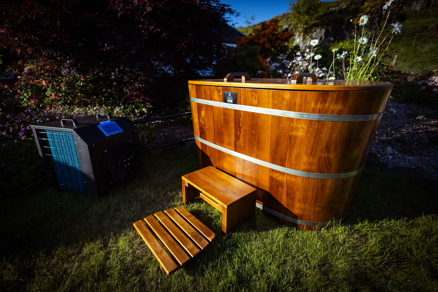 2 Person WOODEN ICE TUB & COOLER UNIT