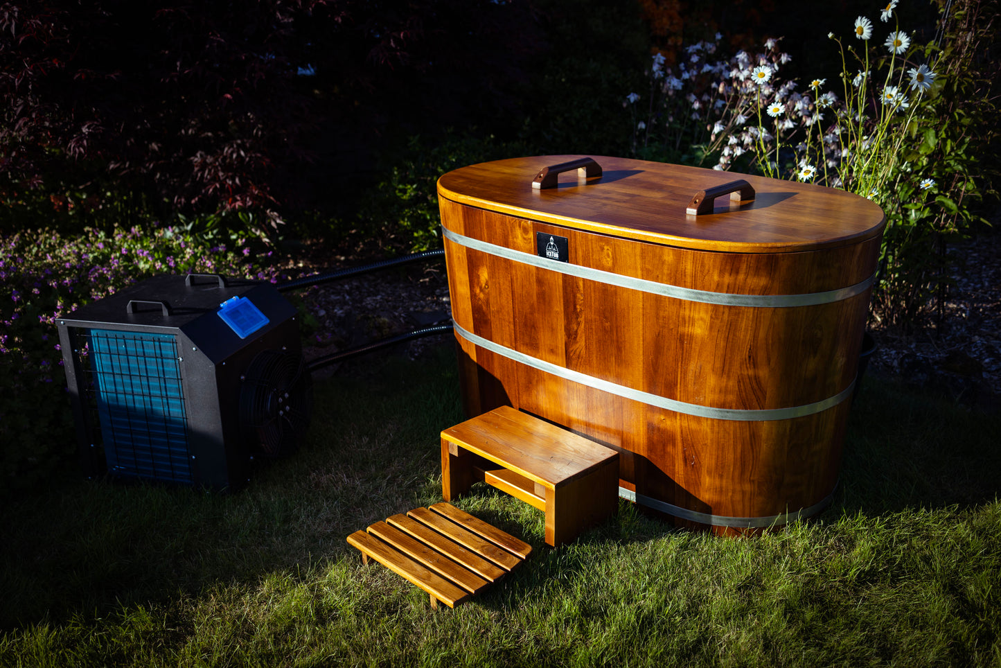 2 Person WOODEN ICE TUB & COOLER UNIT