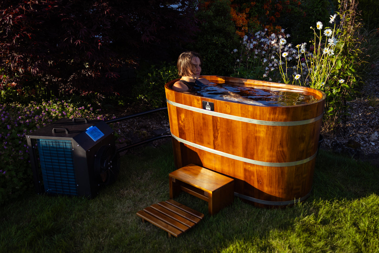 2 Person WOODEN ICE TUB & COOLER UNIT